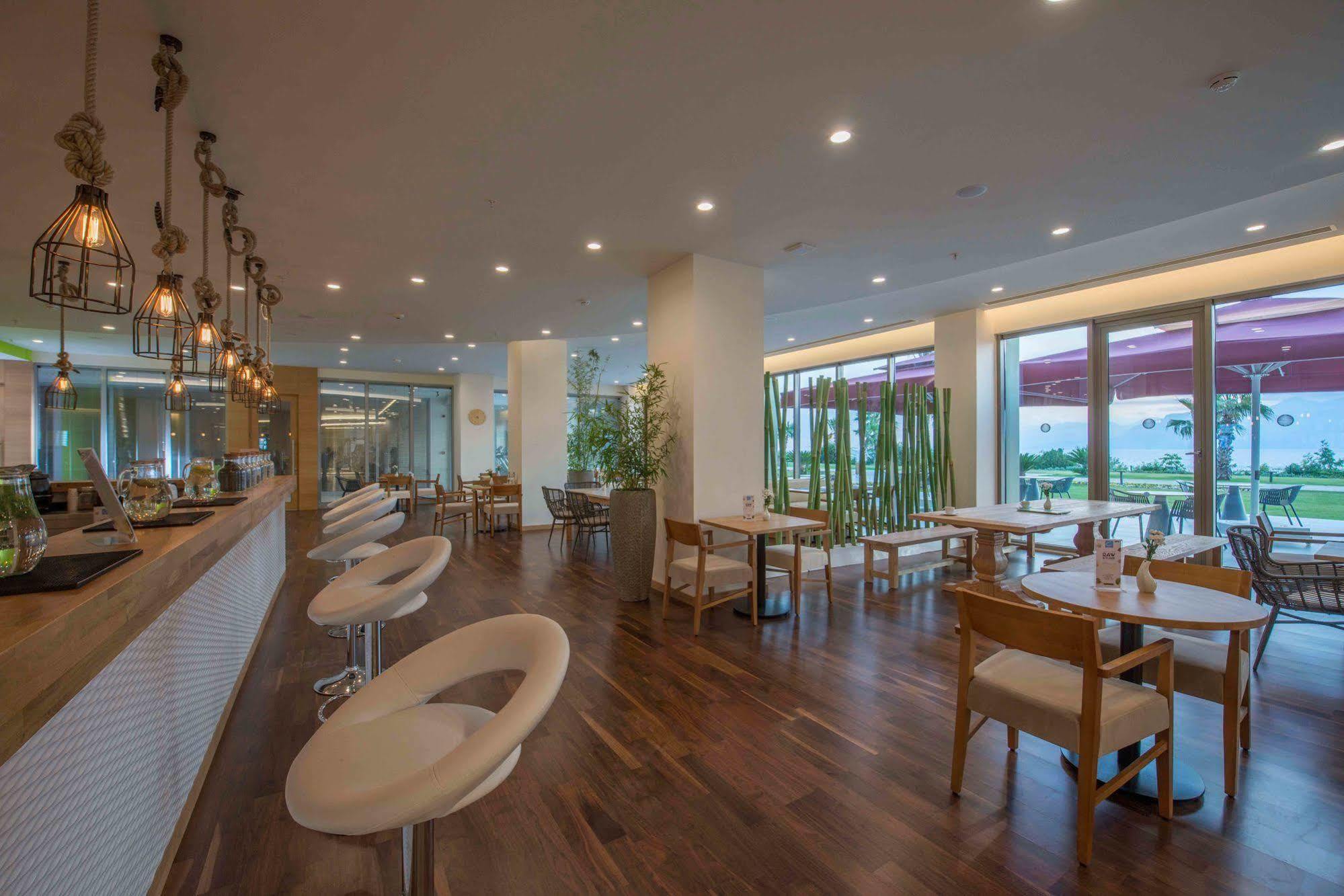 The Lifeco Antalya Well-Being Detox Center And Vegan Hotel Antália Exterior foto
